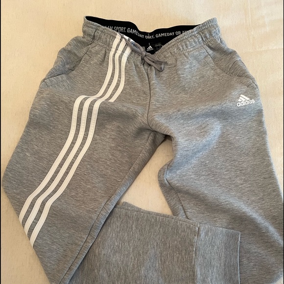 Adidas training sweats | game day - Picture 3 of 4